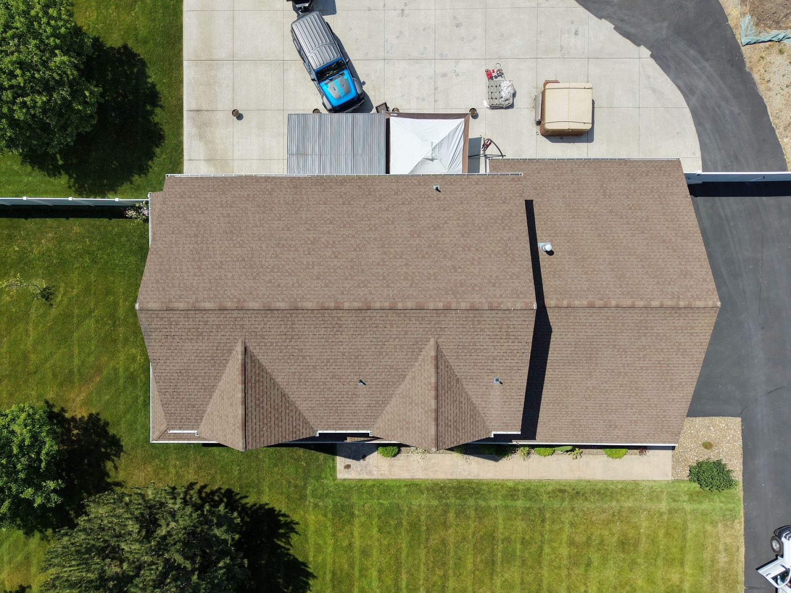 Lake City Roofing before & after images